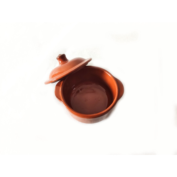 Sopereta pequeña con tapa